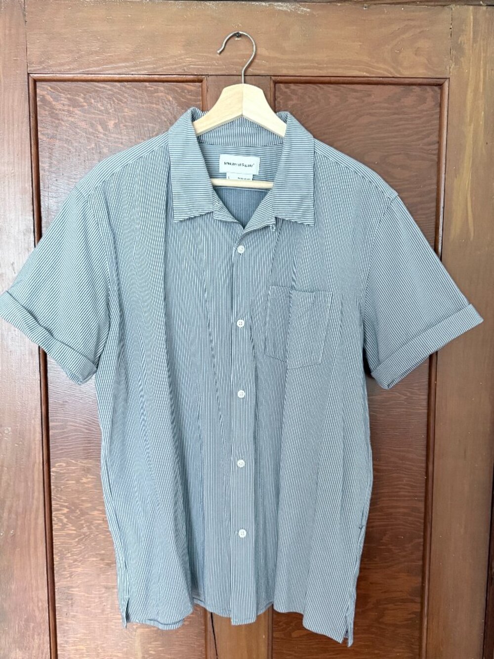 Ministry of Supply - Men's Hybrid Seersucker Short Sleeve Shirt - Navy Stripe